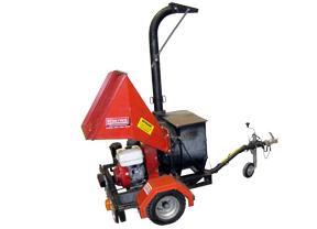 Takkenversnipperaar zwaar benzine op aanhanger